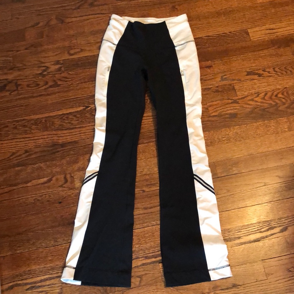 Lululemon workout pants